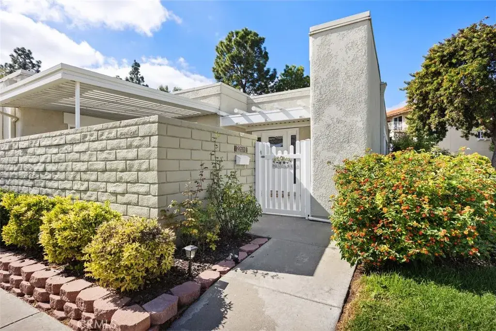 2263 Via Puerta #D, Laguna Woods, CA 92637 - Image #1
