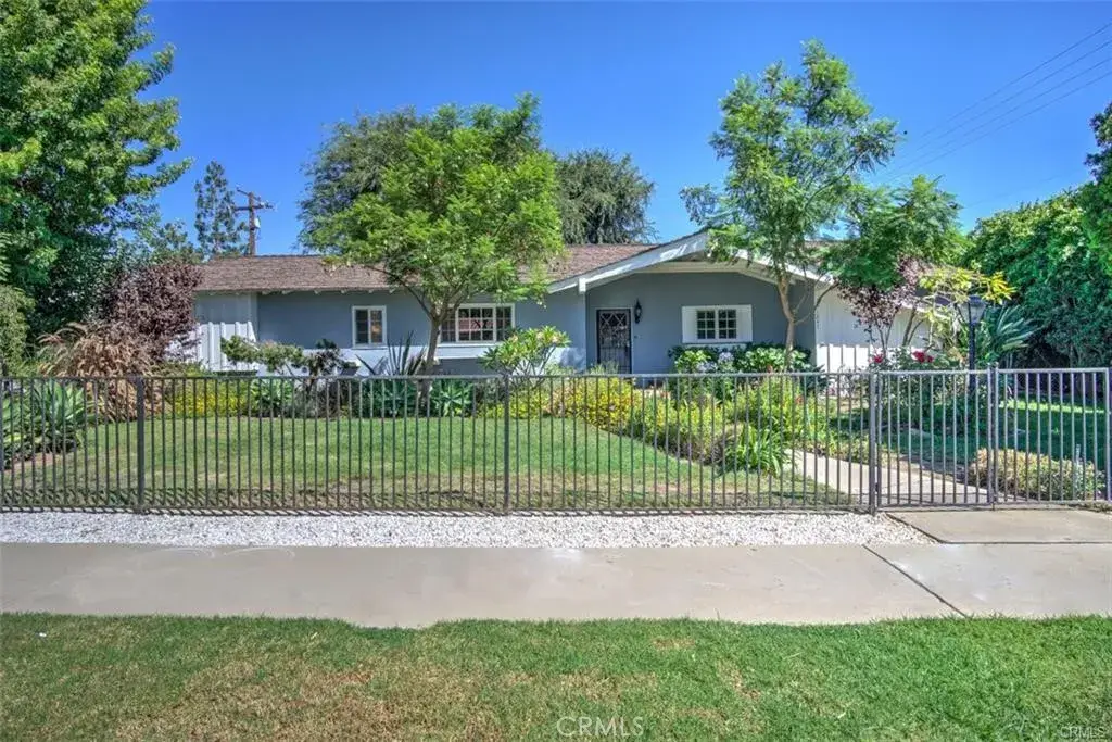 12472 Woodlawn Avenue, Tustin, CA 92780 - Image #1