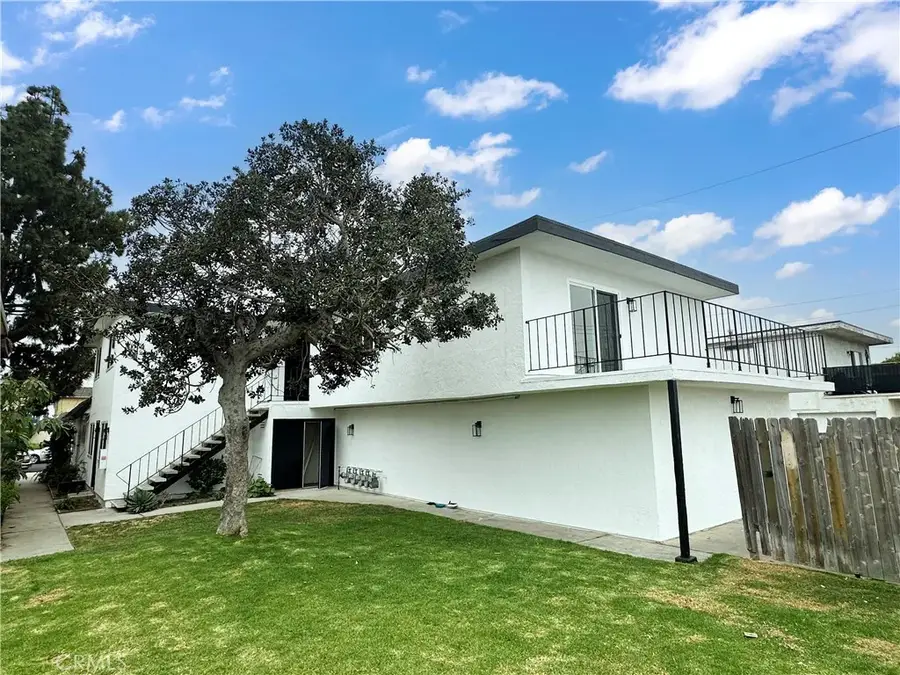 17412 Dairyview, Huntington Beach, CA 92647 - Image #2