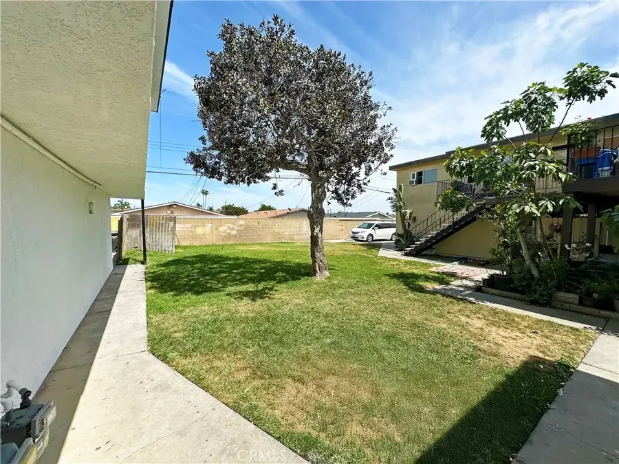 17412 Dairyview, Huntington Beach, CA 92647 - Image #3