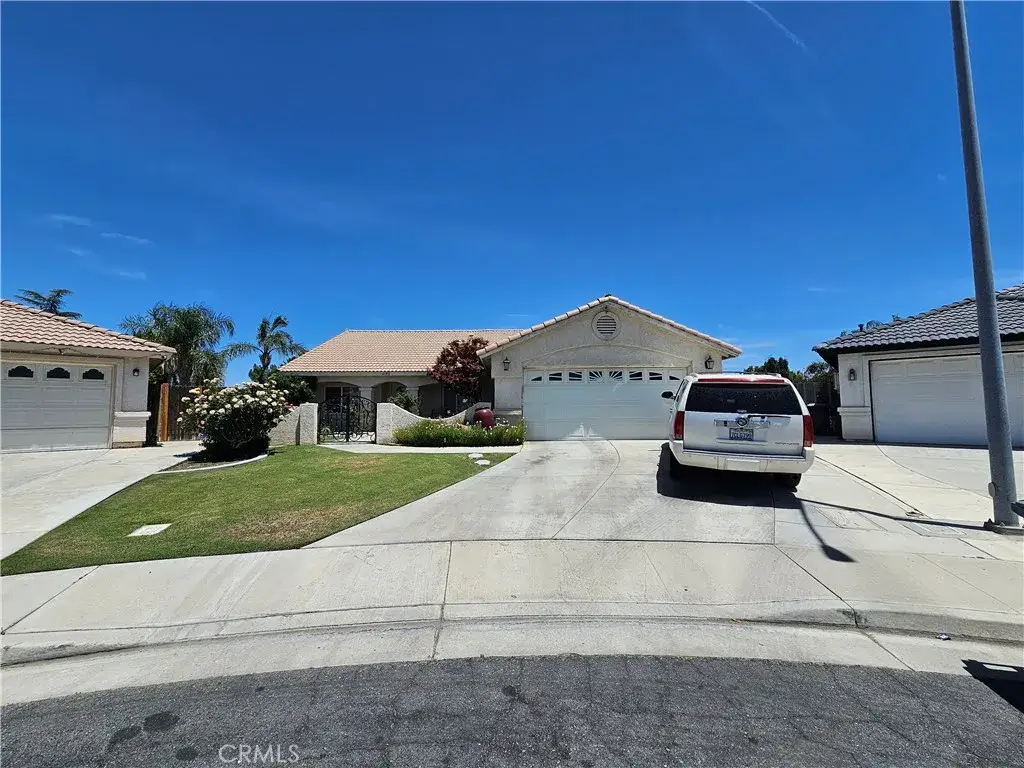 4102 Sierra Redwood, Bakersfield, CA 93313 - Image #1