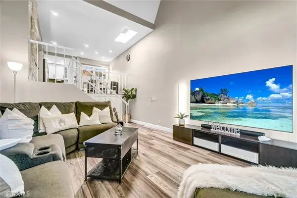 4957 Embassy, Cypress, CA 90630