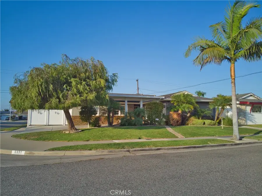 6091 Dundee Drive, Huntington Beach, CA 92647 - Image #2