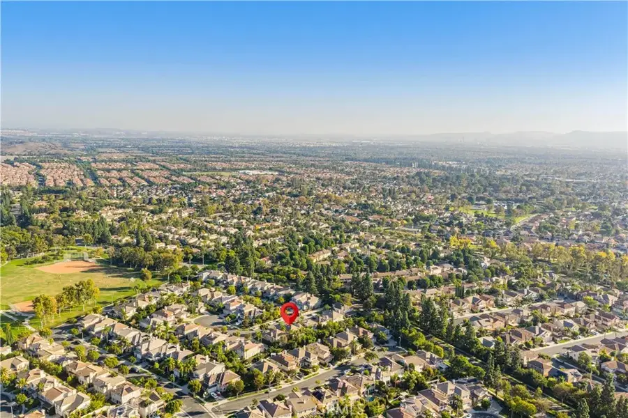 32 Silveroak, Irvine, CA 92620 - Image #3