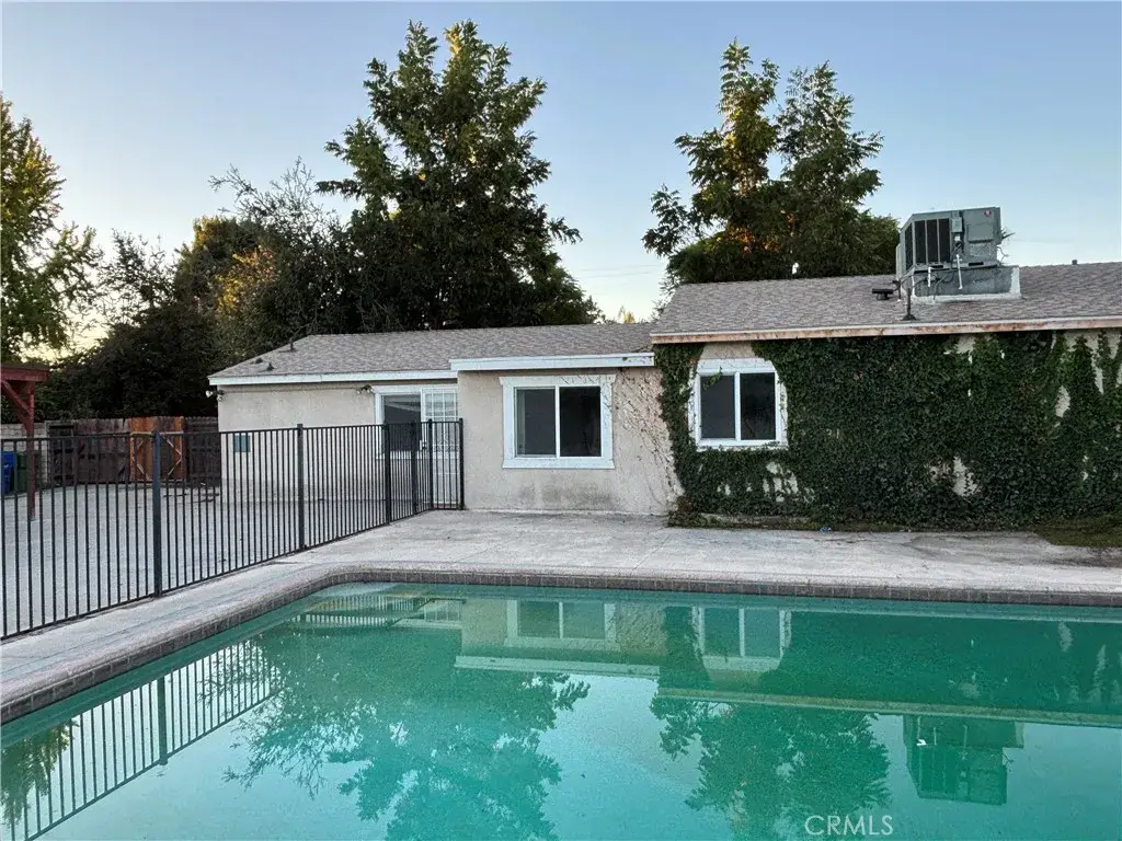 15145 Haynes, Van Nuys, CA 91411 - Image #1