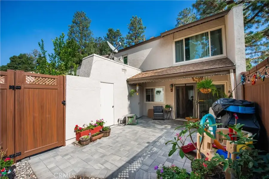 1124 Okapi, San Buenaventura Ventura, CA 93003 - Image #3