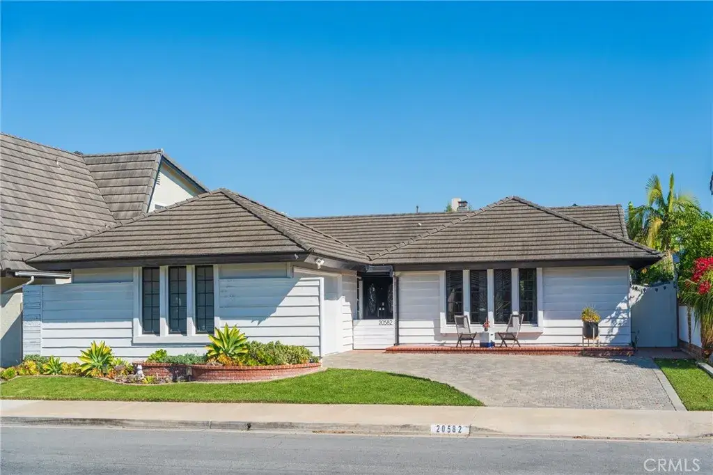 20582 Queens Park, Huntington Beach, CA 92646 - Image #1