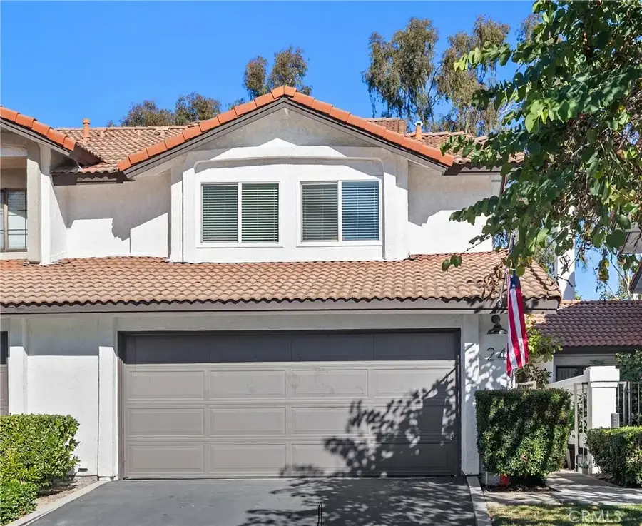 24 Shadow Hill Ln, Laguna Hills, CA 92653 - Image #2