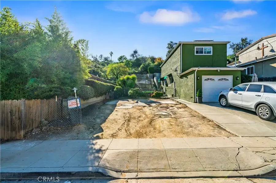 744 Amador, Los Angeles, CA 90012 - #3