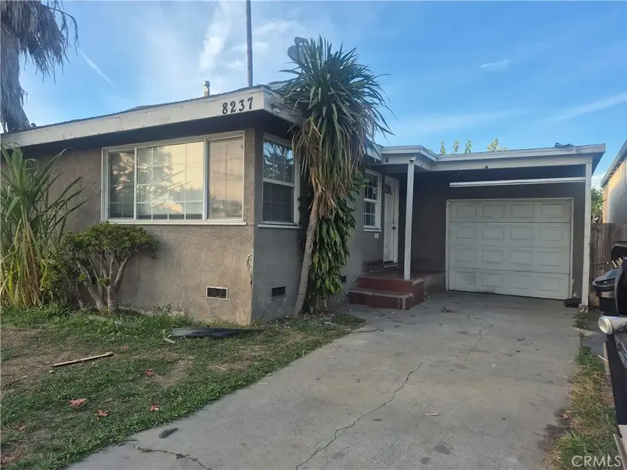 8237 Rosecrans, Paramount, CA 90723 - Image #3