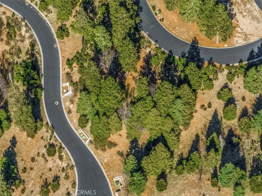 109 Mill Pond, Lake Arrowhead, CA 92352 - Image #2