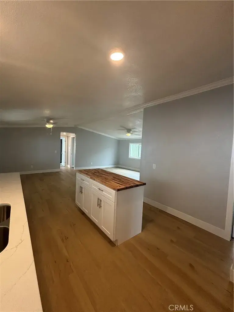 1097 N State #10, Hemet, CA 92543 - Image #3