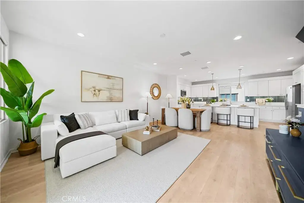 115 Episode, Irvine, CA 92618 - Image #1