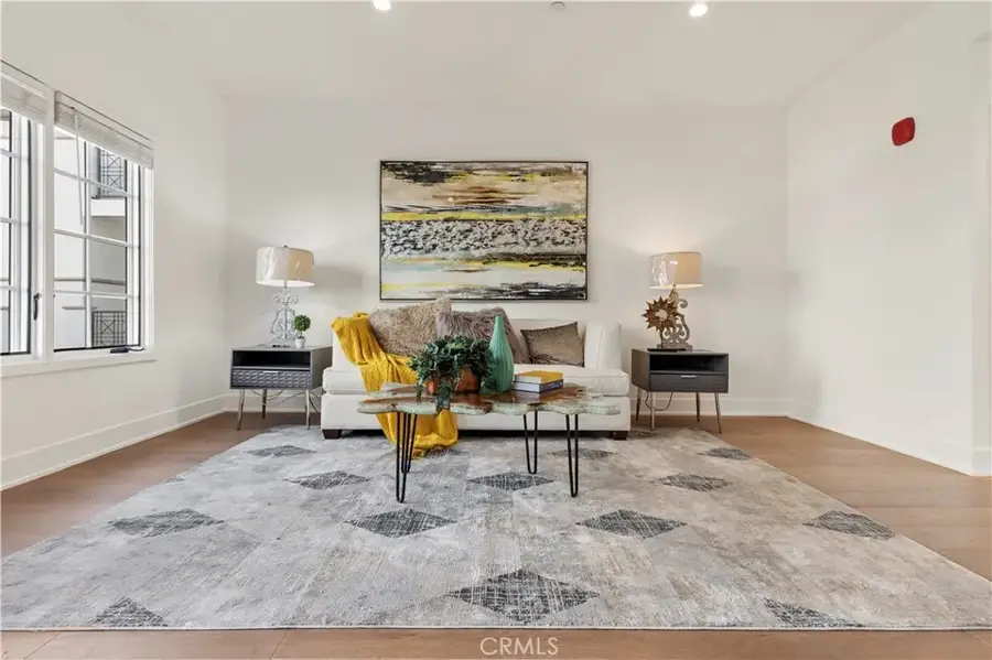 288 S Oakland Ave #211, Pasadena, CA 91101 - Image #3