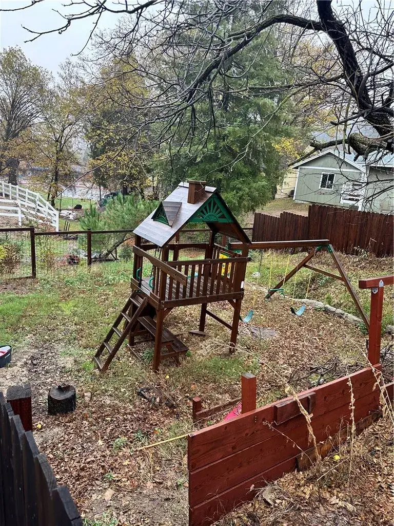 324 Forest Circle, Crestline, CA 92325 - #2