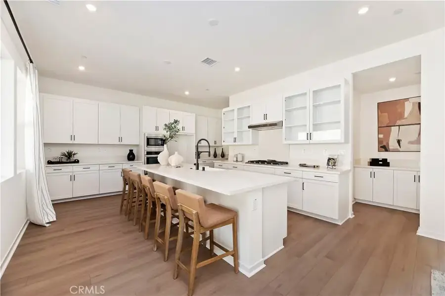 15800 Conservatory Drive, Fontana, CA 92336 - Image #3