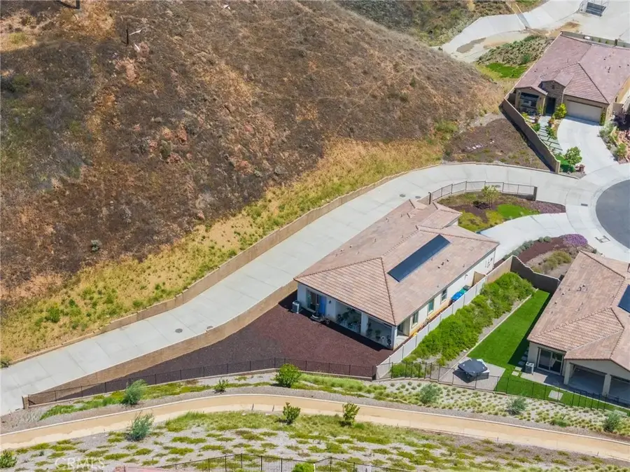 11986 Sagecrest Court, Corona, CA 92883 - Image #2