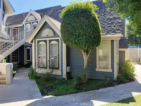 810 Baker #112, Costa Mesa, CA 92626