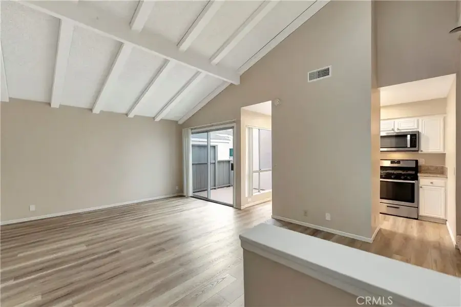 2670 W Segerstrom #f, Santa Ana, CA 92704 - Image #3