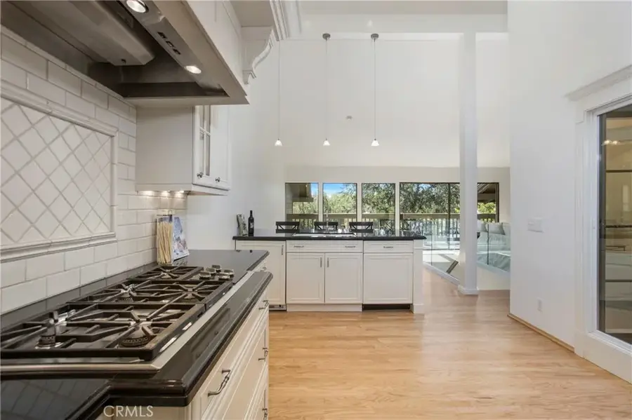 14 Vista, Irvine, CA 92612 - Image #2