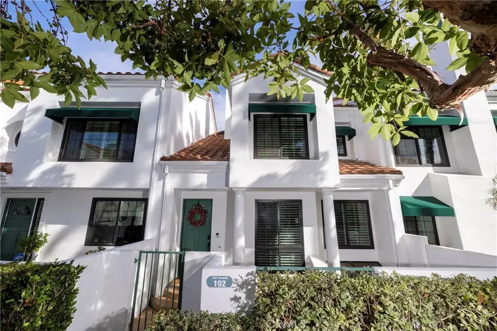 7401 Seabluff, Huntington Beach, CA 92648 - Image #1