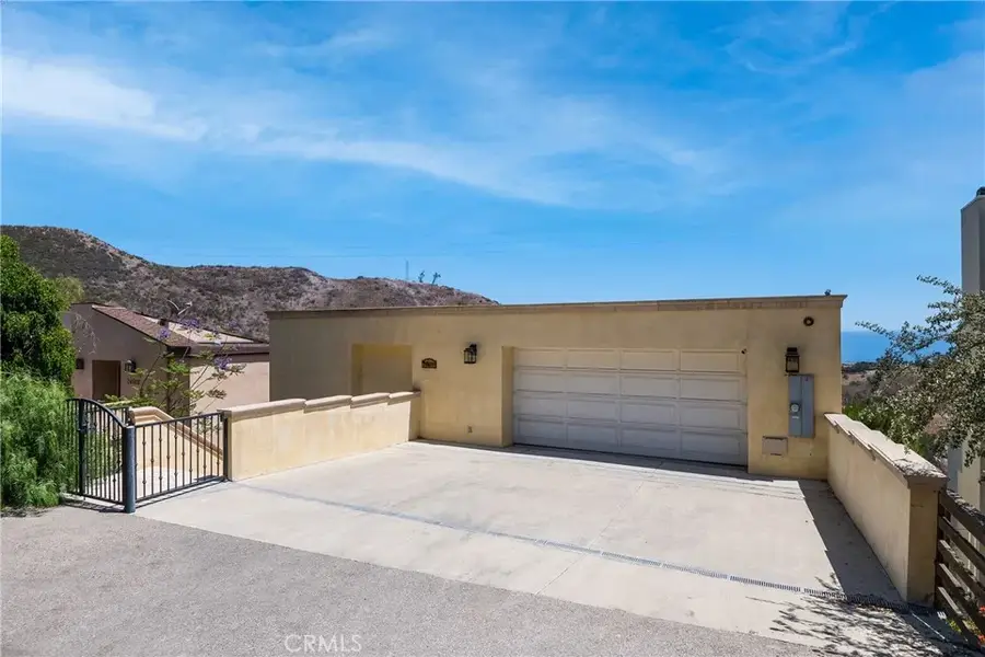 26616 Ocean View Drive, Malibu, CA 90265 - Image #3
