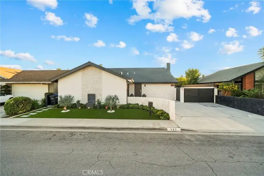 985 Begonia Avenue, Costa Mesa, CA 92626 - Image #3