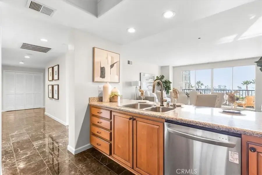 850 E Ocean Boulevard #209, Long Beach, CA 90802 - Image #3