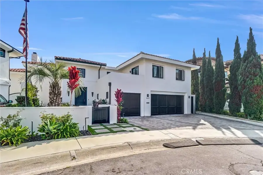 16412 Ardsley Circle, Huntington Beach, CA 92649 - Image #2