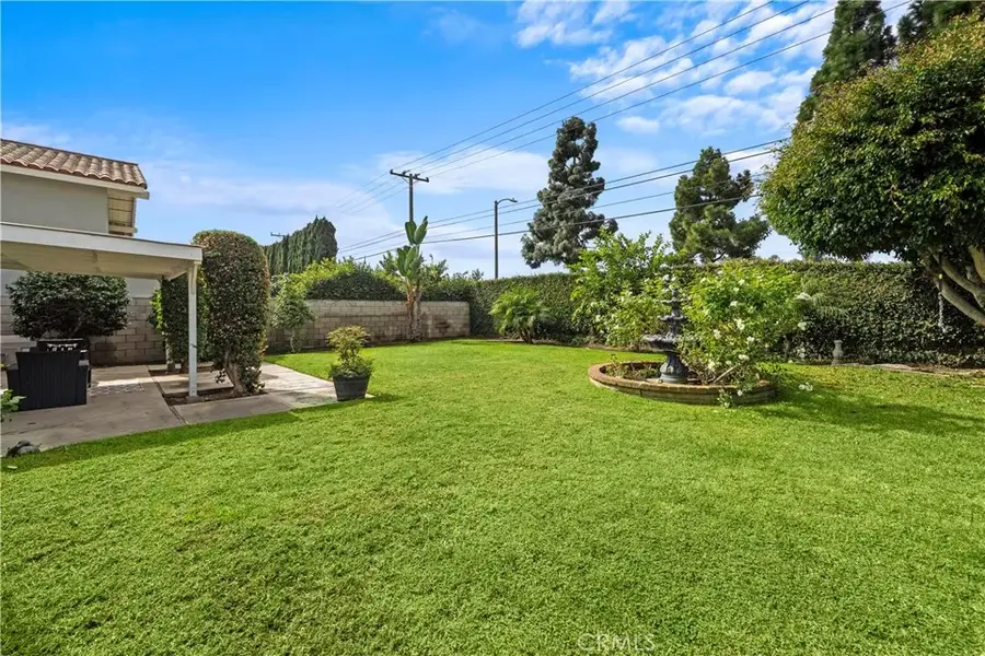 17807 Joshua Circle, Fountain Valley, CA 92708 - Image #2