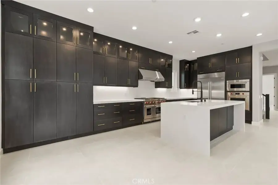 204 Stage, Irvine, CA 92618 - Image #3