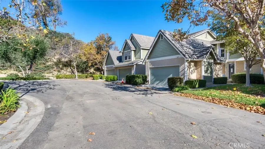 6009 E Summit Court #38, Anaheim Hills, CA 92807 - Image #3