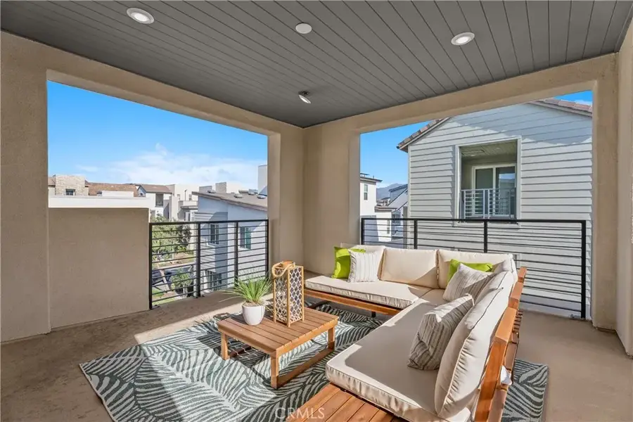 110 Spiral, Irvine, CA 92618 - Image #2