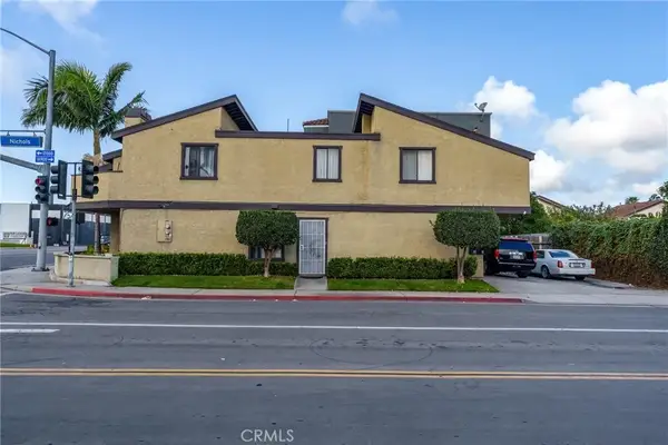 7611 Warner Avenue, Huntington Beach, CA 92647