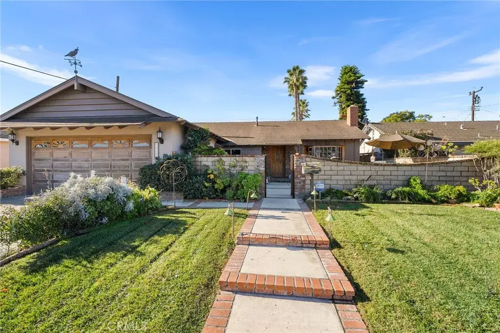 15341 Rushmoor, Huntington Beach, CA 92647 - Image #1