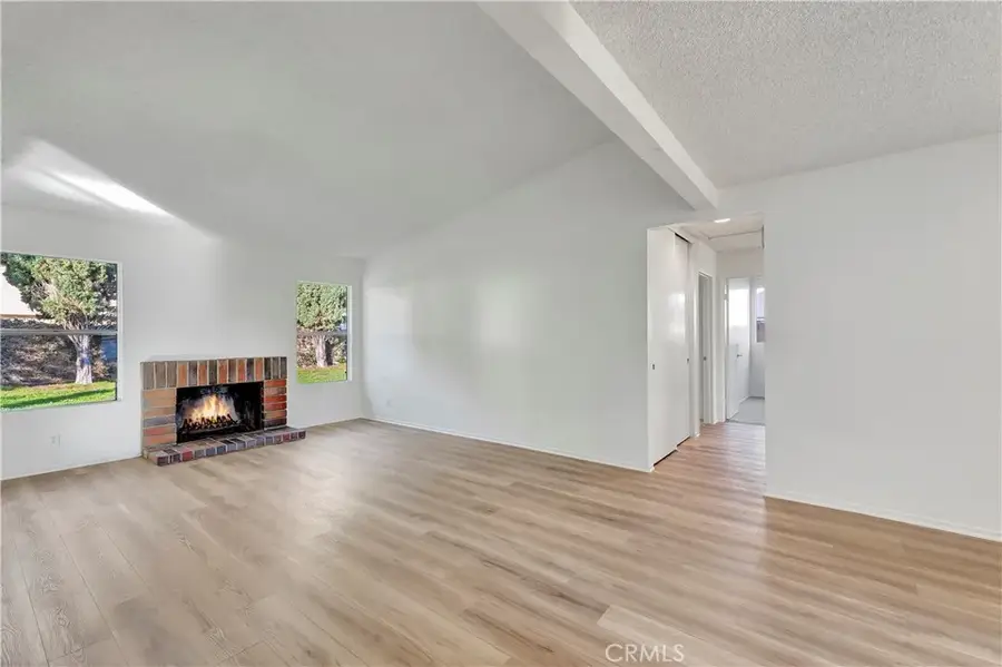 610 S Dennis, Santa Ana, CA 92704 - Image #3