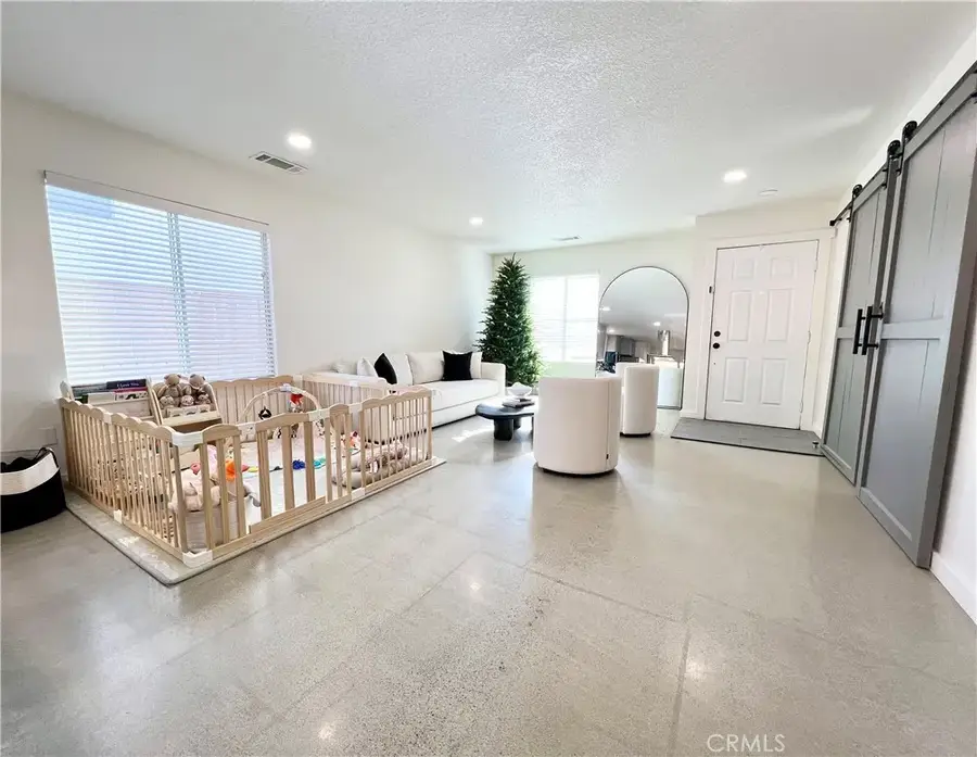 25106 Wooden Gate Dr, Menifee, CA 92584 - Image #2