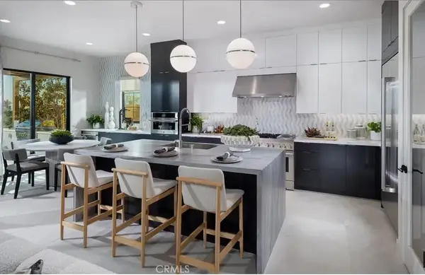 453 Treeline, Irvine, CA 92602