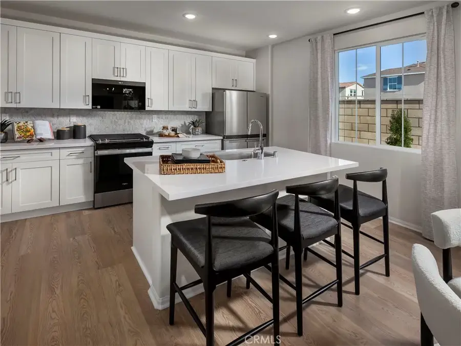 28320 Via Moscotel, Temecula, CA 92591 - Image #2