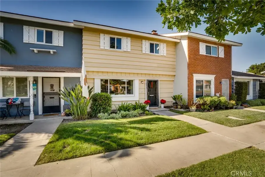 19917 Piccadilly, Huntington Beach, CA 92646 - Image #3