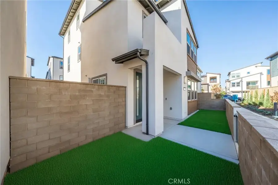 322 Proctor, Irvine, CA 92618 - Image #2