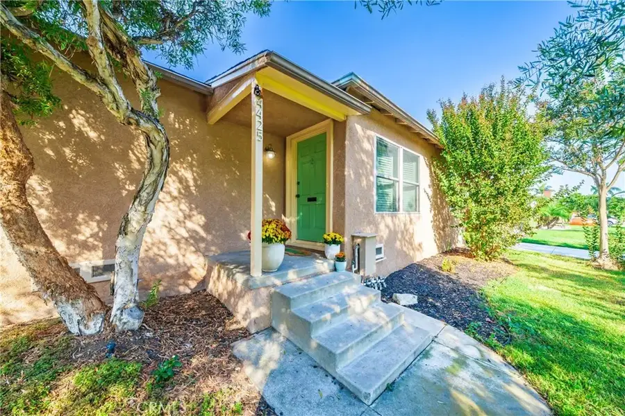 4425 Walnut Avenue, Long Beach, CA 90807 - Image #3