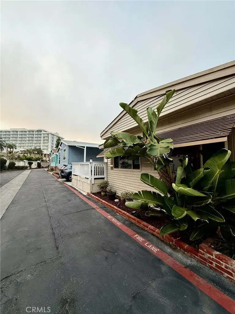 80 Huntington Street #712, Huntington Beach, CA 92646 - Image #2