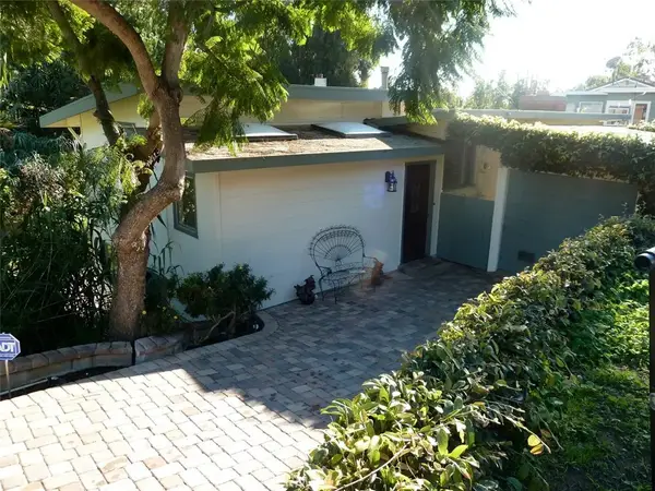 945 Park Ave, Laguna Beach, CA 92651
