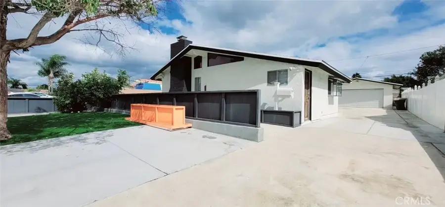 10632 Larry Drive, Anaheim, CA 92804 - Image #2