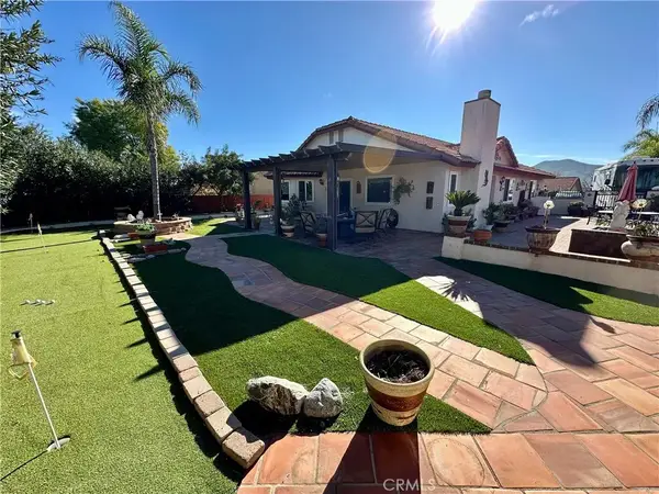 23856 Outrigger, Canyon Lake, CA 92587