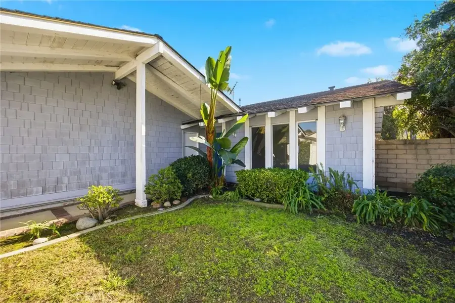 10928 El Domino, Fountain Valley, CA 92708 - Image #3