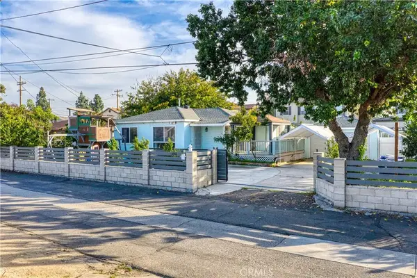 4512 W Watkins Way, Santa Ana, CA 92704