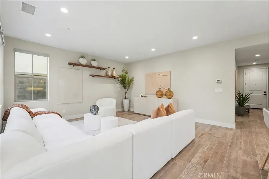 127 Annuals, Irvine, CA 92618 - Image #3