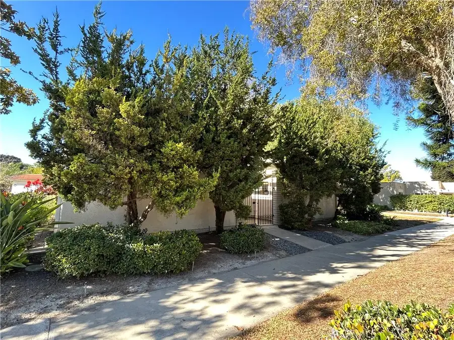 2335 Avenida Sevilla #D, Laguna Woods, CA 92637 - Image #3